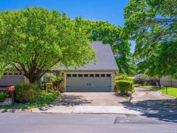 530 Sand Bend, Kerrville, TX 78028