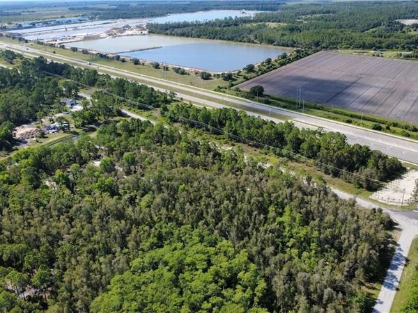 2819 Meadow RD, LEHIGH ACRES, FL 33974