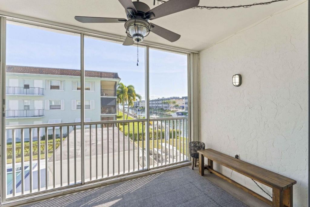 236 Castlewood Drive, Unit 204, North Palm Beach, FL 33408 Photo