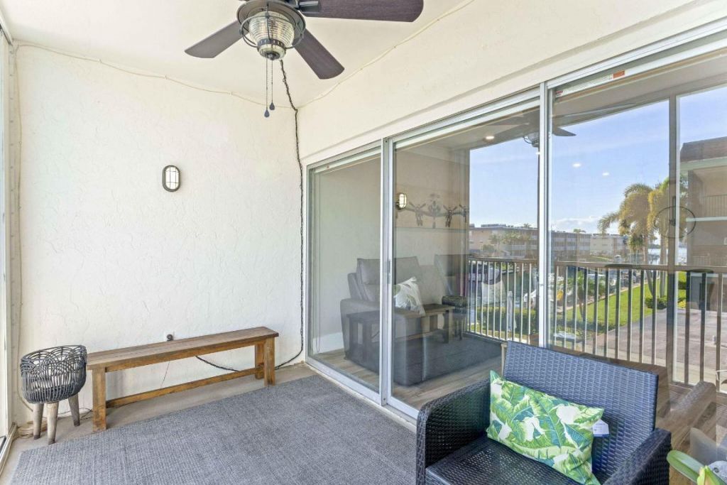 236 Castlewood Drive, Unit 204, North Palm Beach, FL 33408 Photo