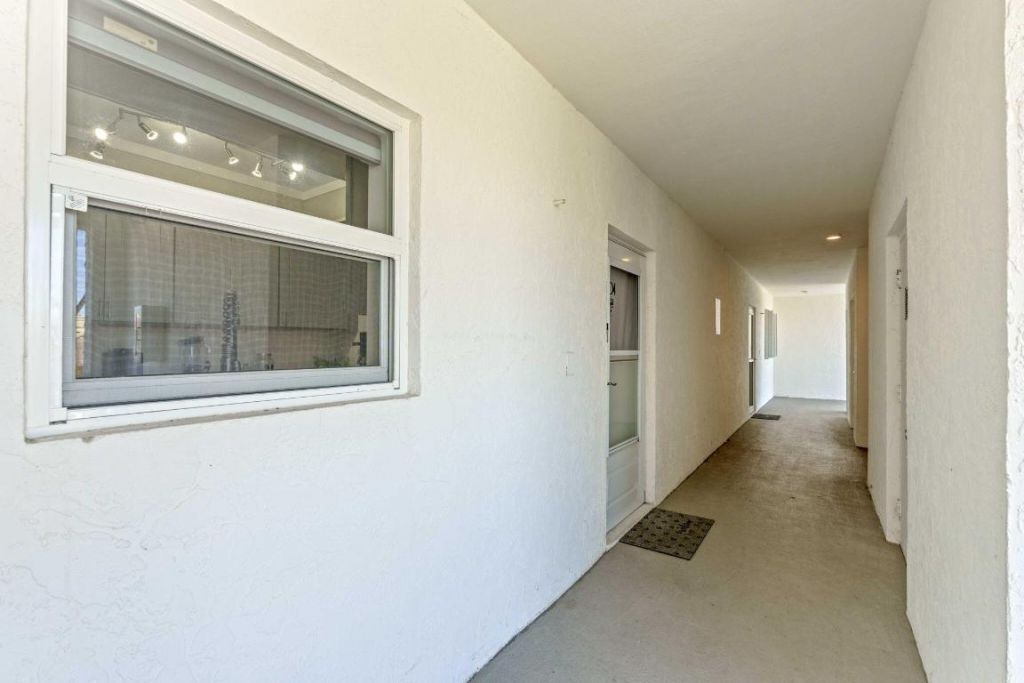 236 Castlewood Drive, Unit 204, North Palm Beach, FL 33408 Photo