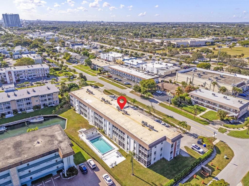 236 Castlewood Drive, Unit 204, North Palm Beach, FL 33408 Photo