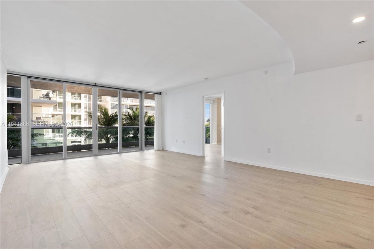 9401 Collins Ave, Unit 505, Surfside, FL 33154 Photo