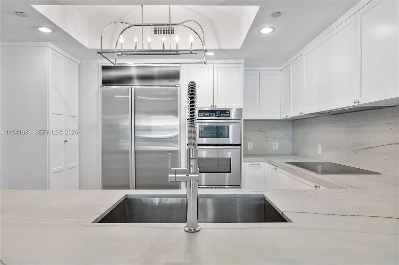 9401 Collins Ave, Unit 505, Surfside, FL 33154 Photo