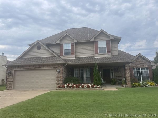 1004 S Yellowood Avenue, Broken Arrow, OK 74012