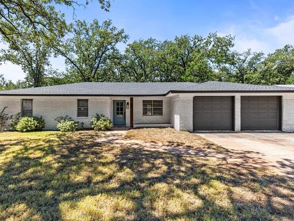 322 S BARBARA , Lacy Lakeview, TX 76705