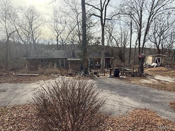 2604 Nike Base Road, Catawissa, MO 63015