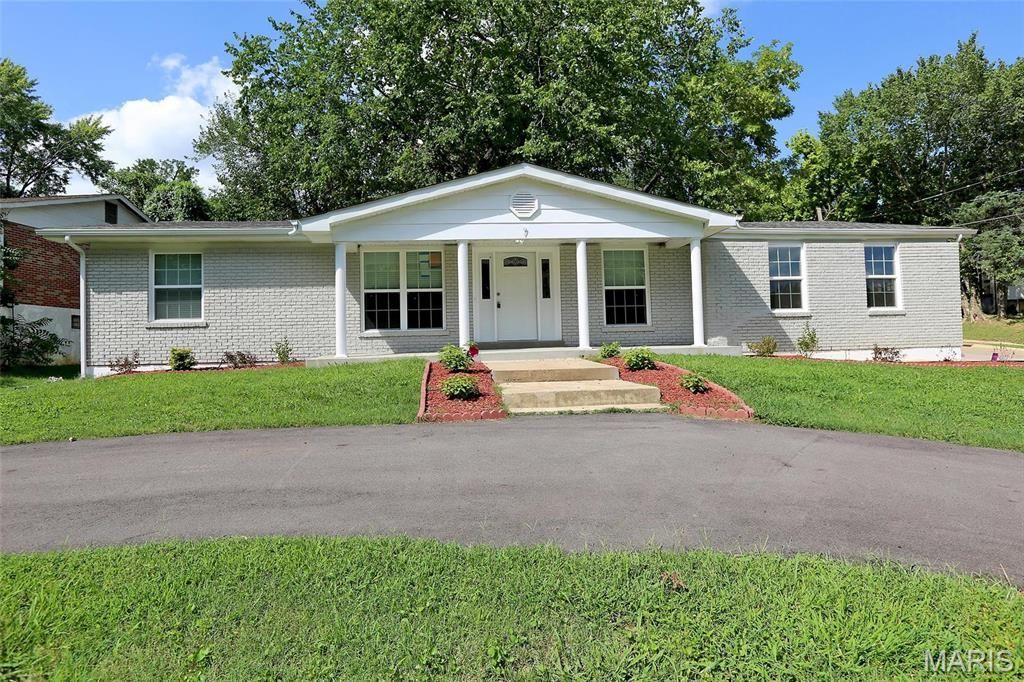7 Barbre Court, Saint Louis, MO 63119 Main Photo