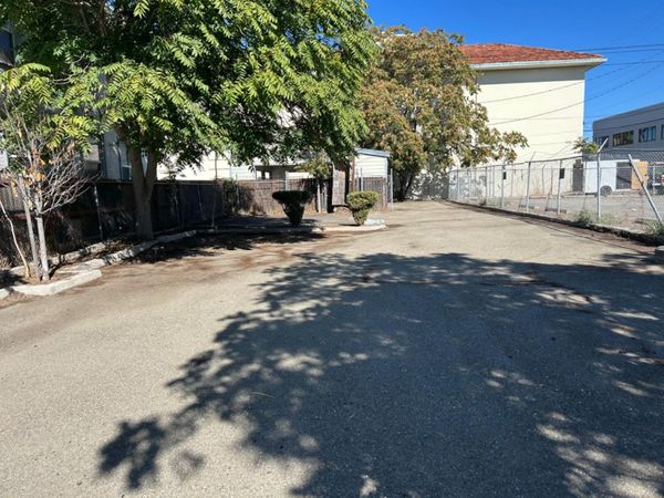 525 4th St, Marysville, CA 95901