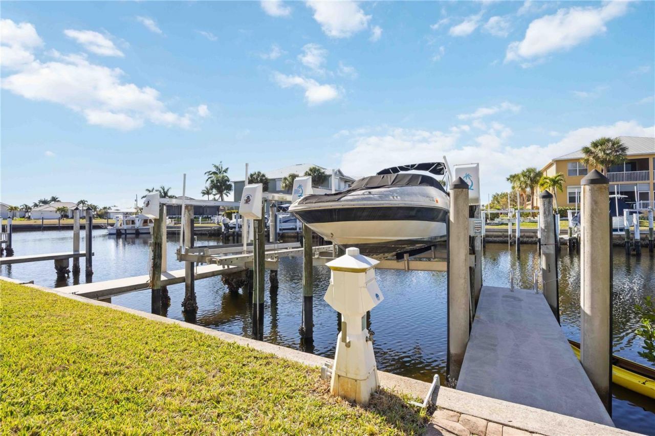 3329 Purple Martin Drive, Unit 113, Punta Gorda, FL 33950 Photo