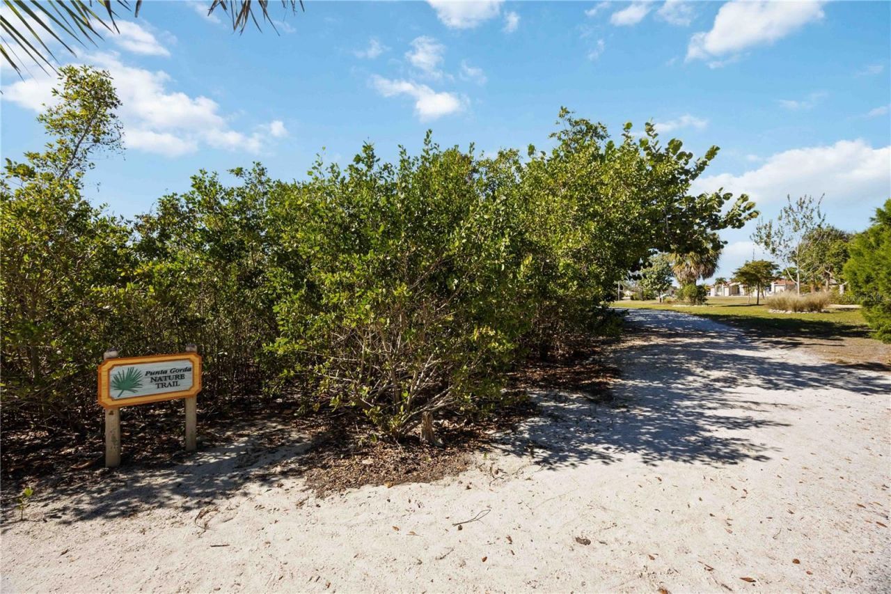 3329 Purple Martin Drive, Unit 113, Punta Gorda, FL 33950 Photo