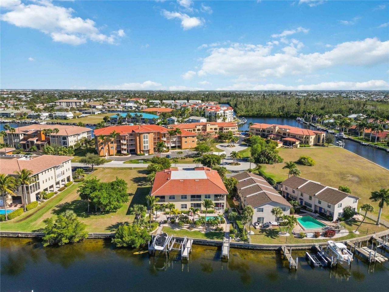 3329 Purple Martin Drive, Unit 113, Punta Gorda, FL 33950 Photo