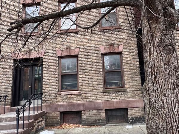 371 Hudson Avenue, Albany, NY 12210
