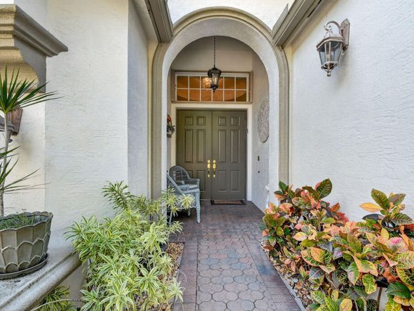 9842 Via Elegante, Wellington, FL 33411