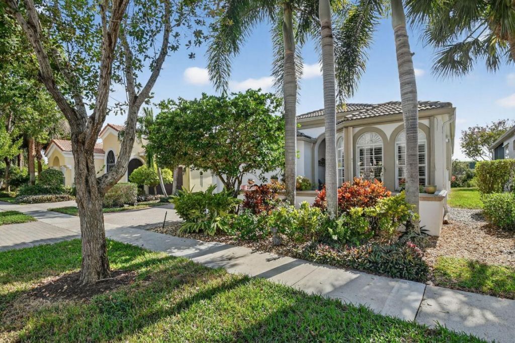 9842 Via Elegante, Wellington, FL 33411 Photo