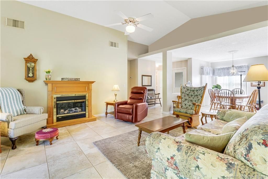 6018 Travelers Way, Fort Pierce, FL 34982 Photo