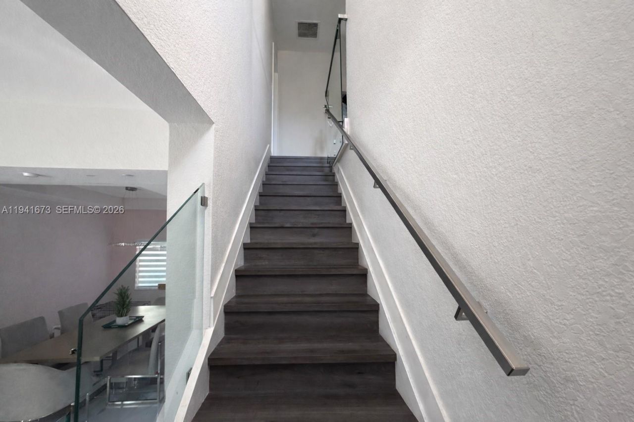 8815 SW 221st Ter, Cutler Bay, FL 33190 Photo