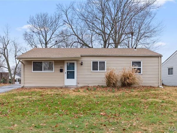 2265 Grants Parkway, Florissant, MO 63031