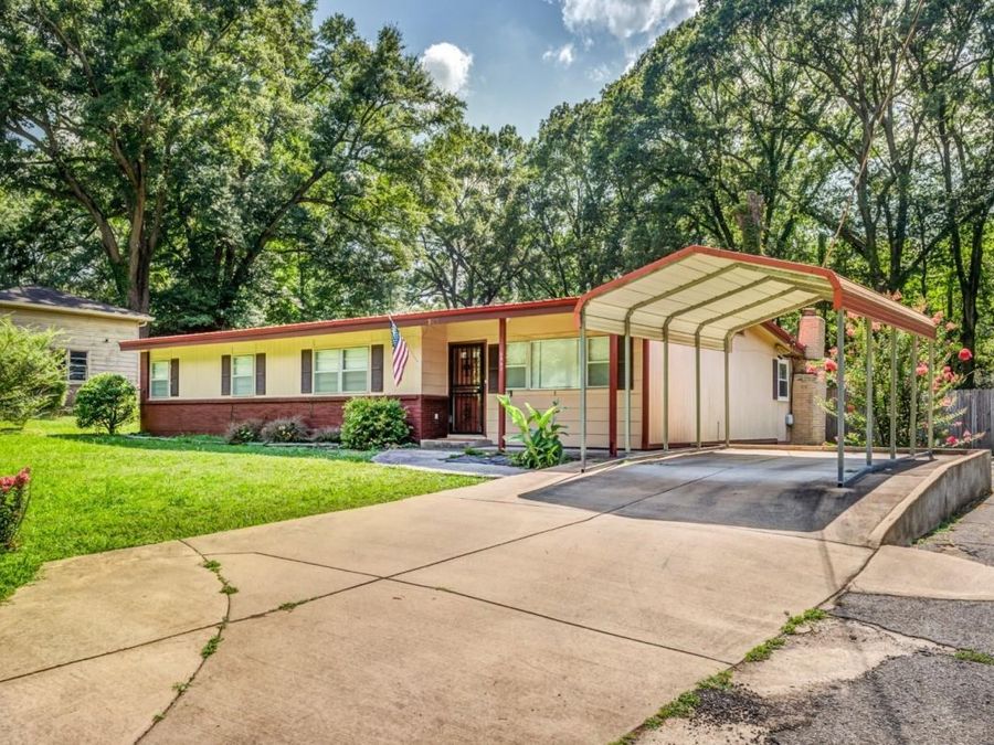 Property Image 1