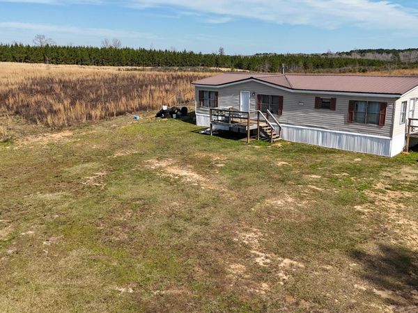 239 Hwy 44 , Jayess, MS 39641