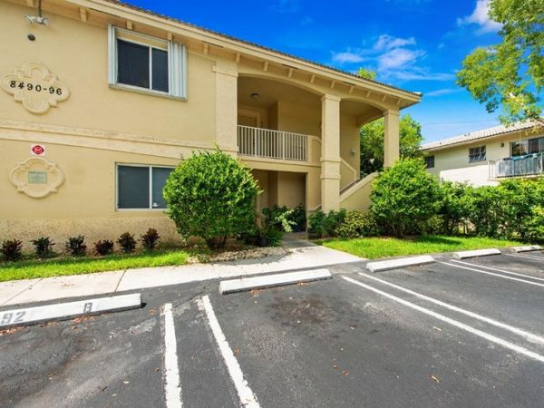 8496 NW 40th Street, Coral Springs, FL 33065