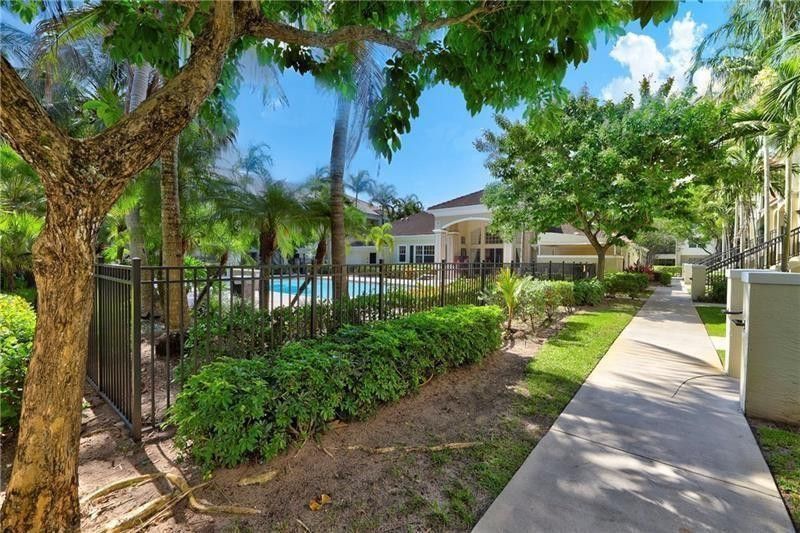 5880 W Sample Road, Unit 206, Coral Springs, FL 33067 Photo
