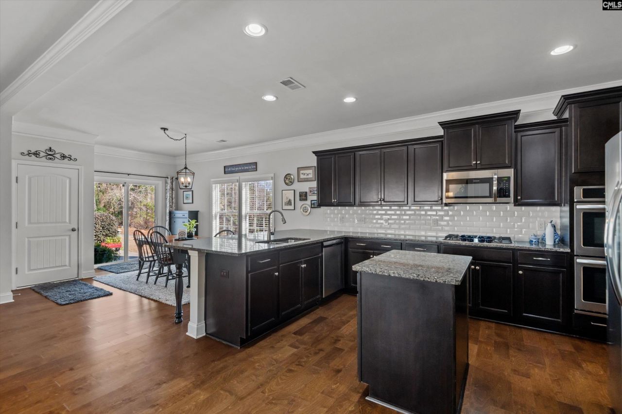 288 Links Crossing Drive Photo 14