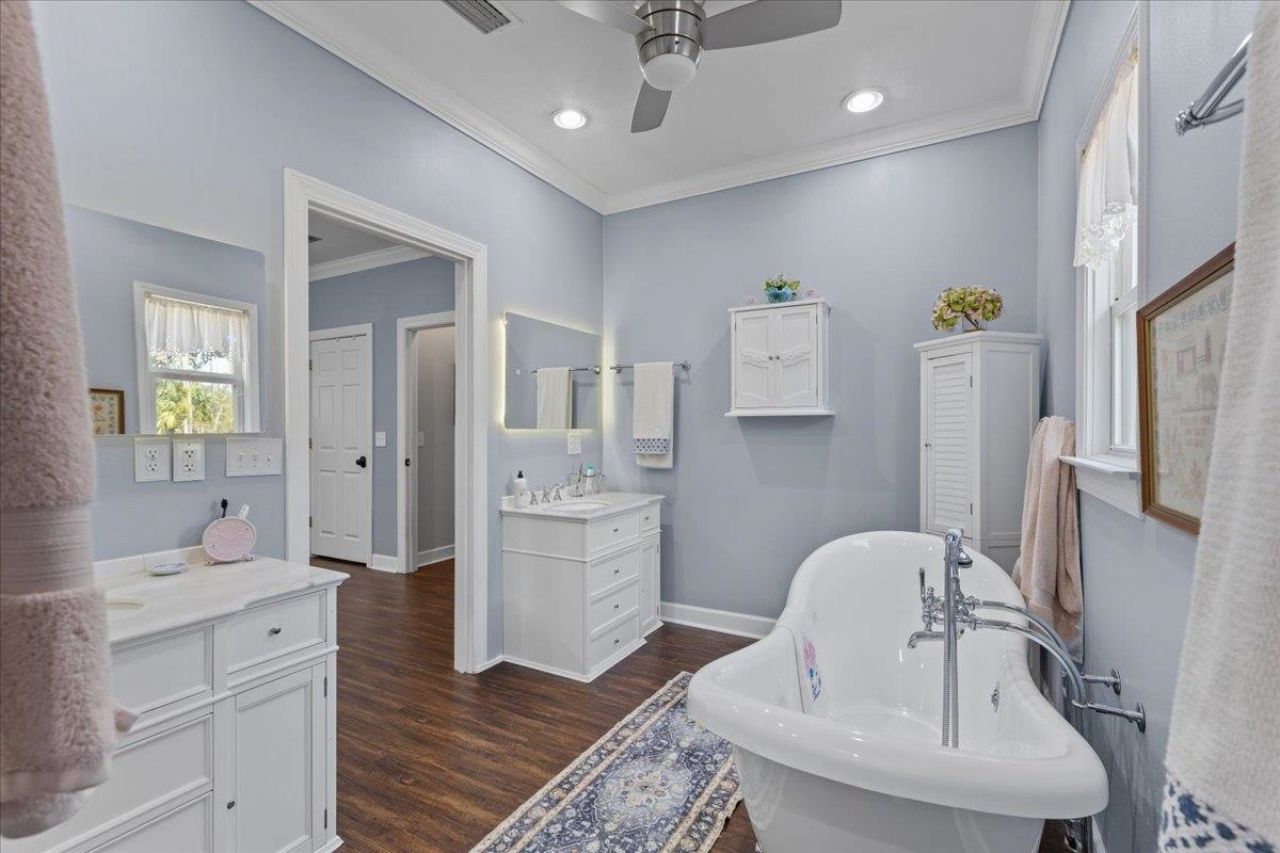 200 N Cheryl Drive, Perry, FL 32347 Photo