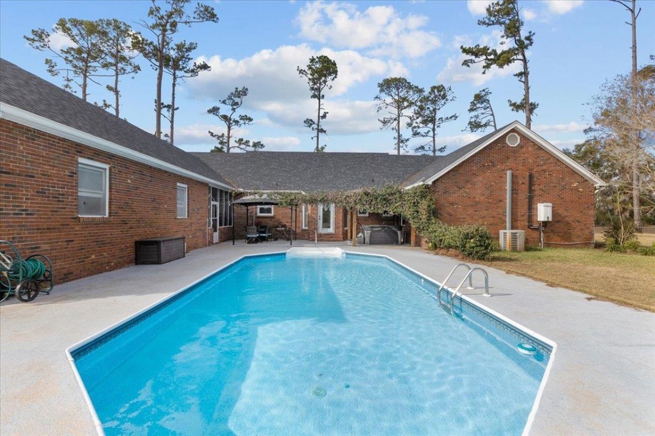 200 N Cheryl Drive, Perry, FL 32347 Photo