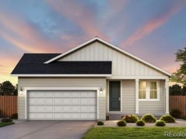 54820 E 27th Avenue, Strasburg, CO 80136