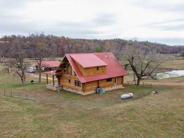 13775 Rocky Comfort Road, Gentry, AR 72734