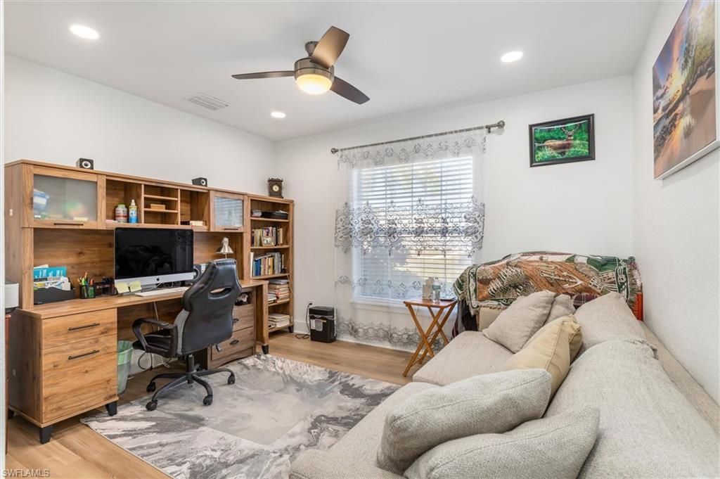 2306 NE 34th St , Cape Coral, FL 33909 Photo