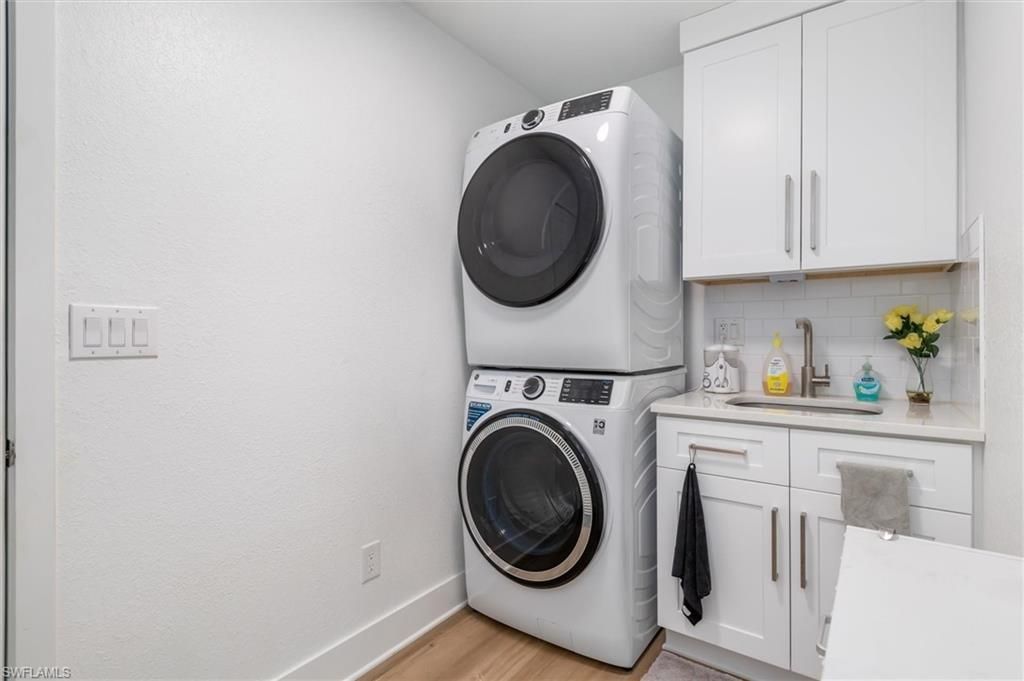 2306 NE 34th St , Cape Coral, FL 33909 Photo