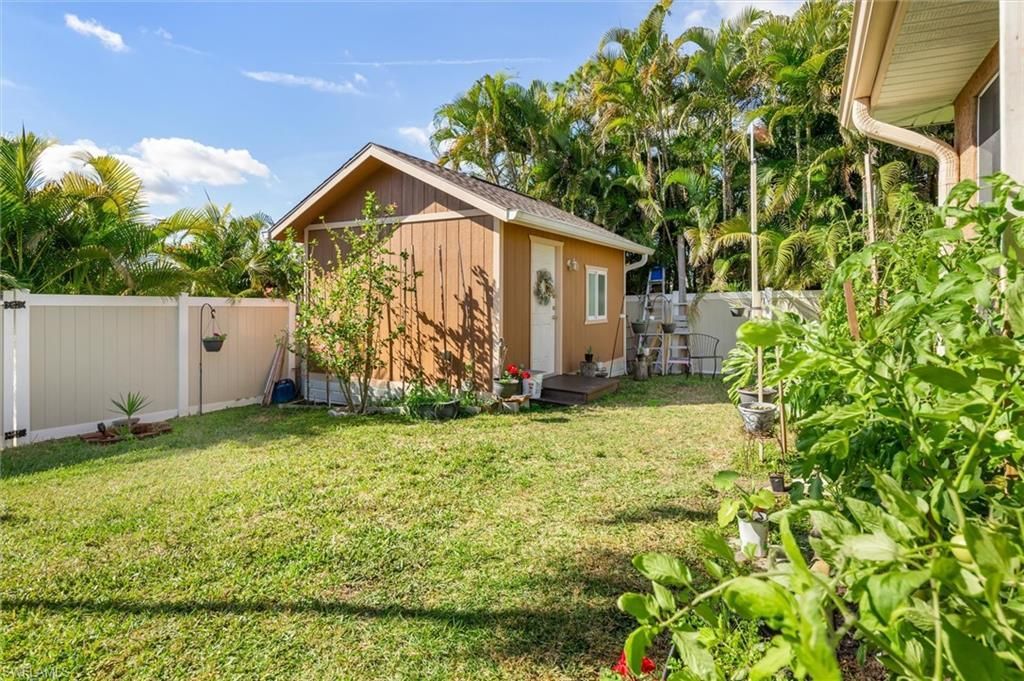 2306 NE 34th St , Cape Coral, FL 33909 Photo