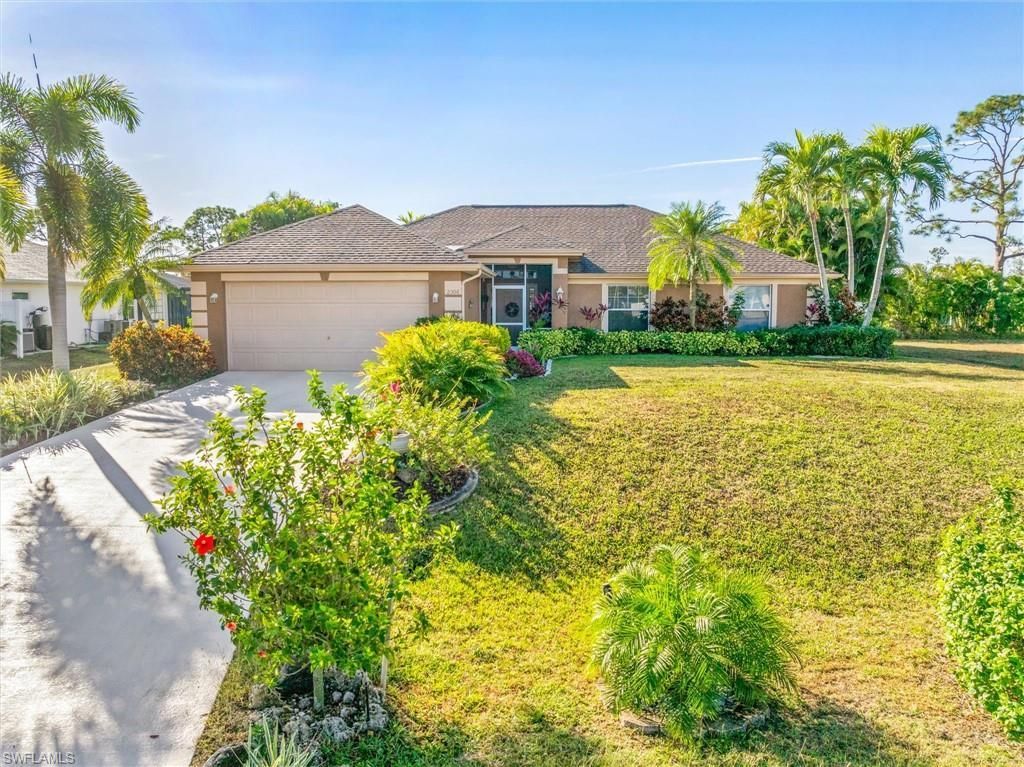 2306 NE 34th St , Cape Coral, FL 33909 Photo