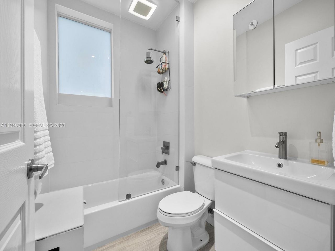 5864 SW 74th Ter, Unit G, South Miami, FL 33143 Photo