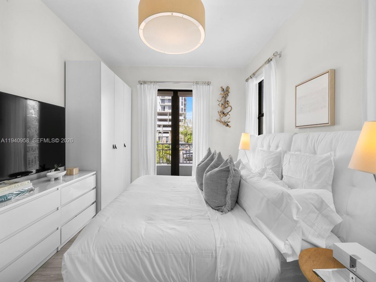 5864 SW 74th Ter, Unit G, South Miami, FL 33143 Photo