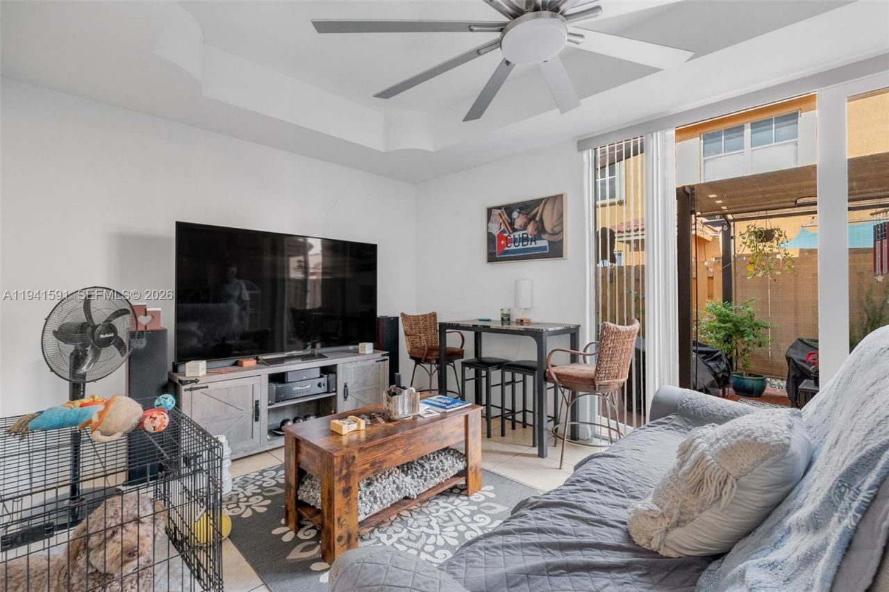 8423 NW 138th Ter, Unit 2804, Miami Lakes, FL 33016 Photo