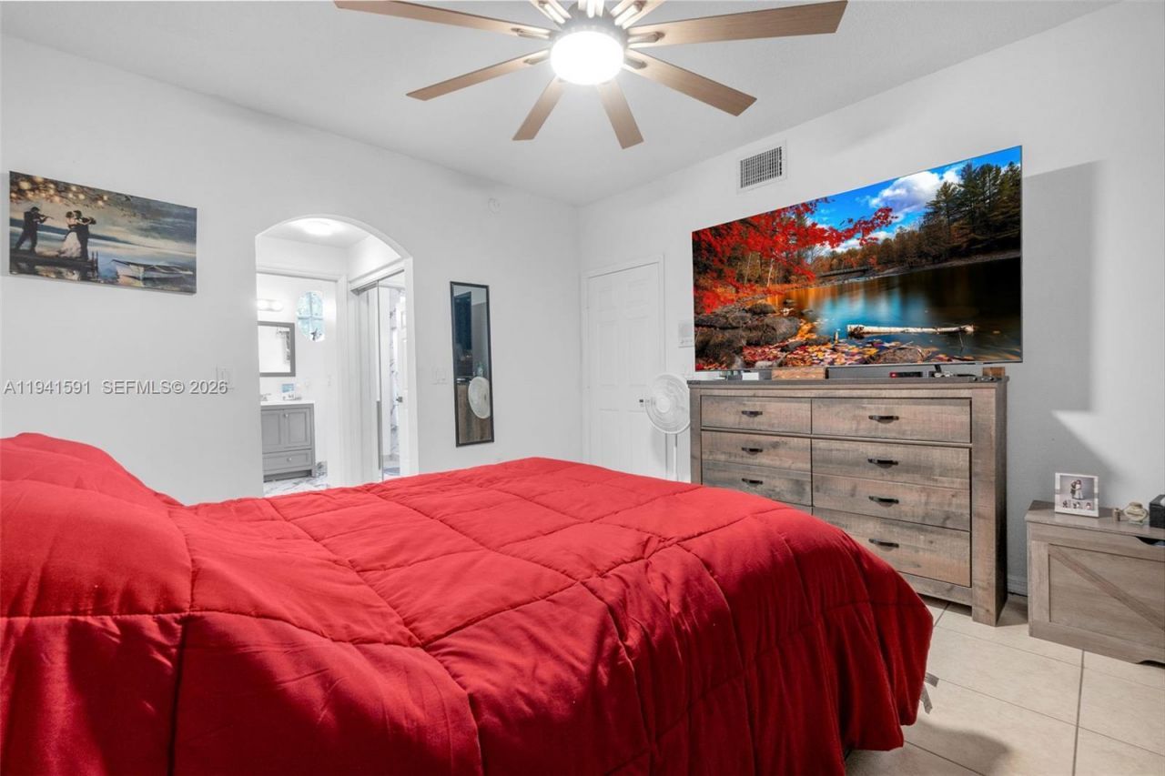 8423 NW 138th Ter, Unit 2804, Miami Lakes, FL 33016 Photo