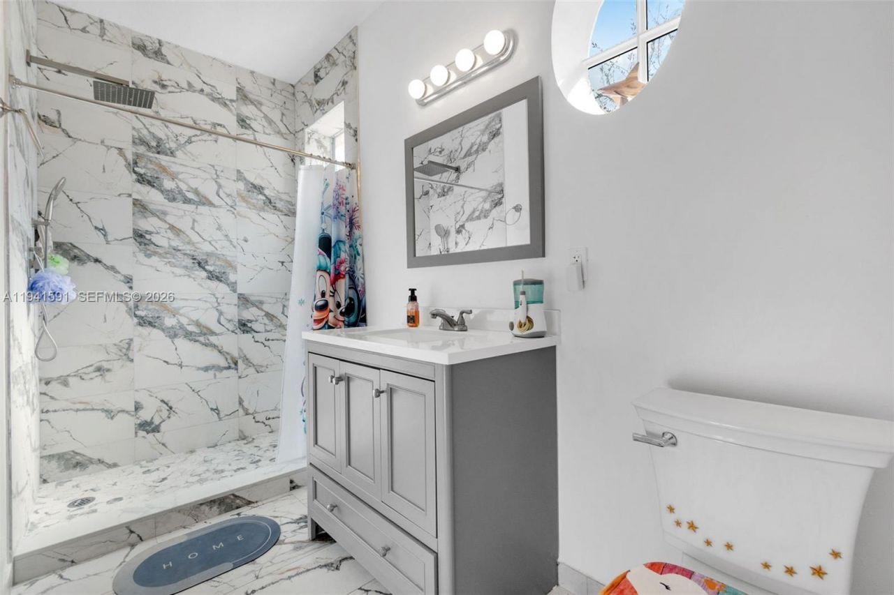 8423 NW 138th Ter, Unit 2804, Miami Lakes, FL 33016 Photo