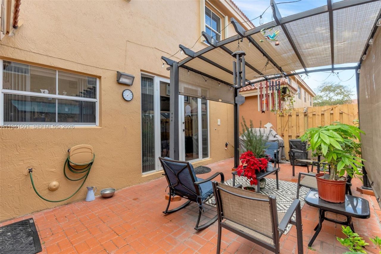 8423 NW 138th Ter, Unit 2804, Miami Lakes, FL 33016 Photo