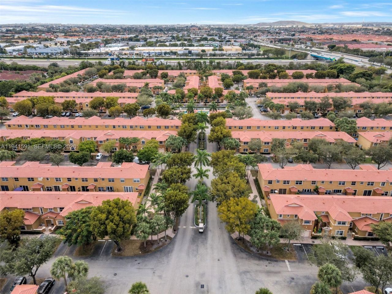 8423 NW 138th Ter, Unit 2804, Miami Lakes, FL 33016 Photo