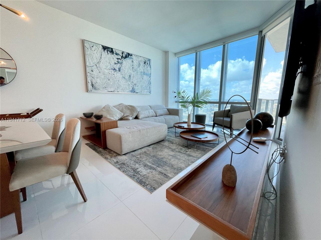 851 NE 1st Ave, Unit 3606, Miami, FL 33132 Photo