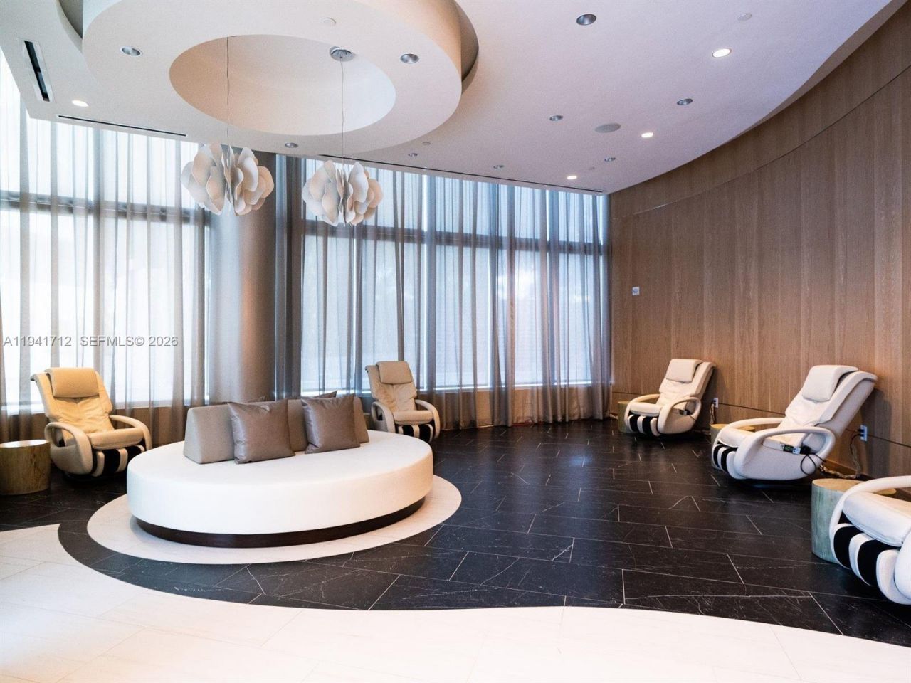 851 NE 1st Ave, Unit 3606, Miami, FL 33132 Photo