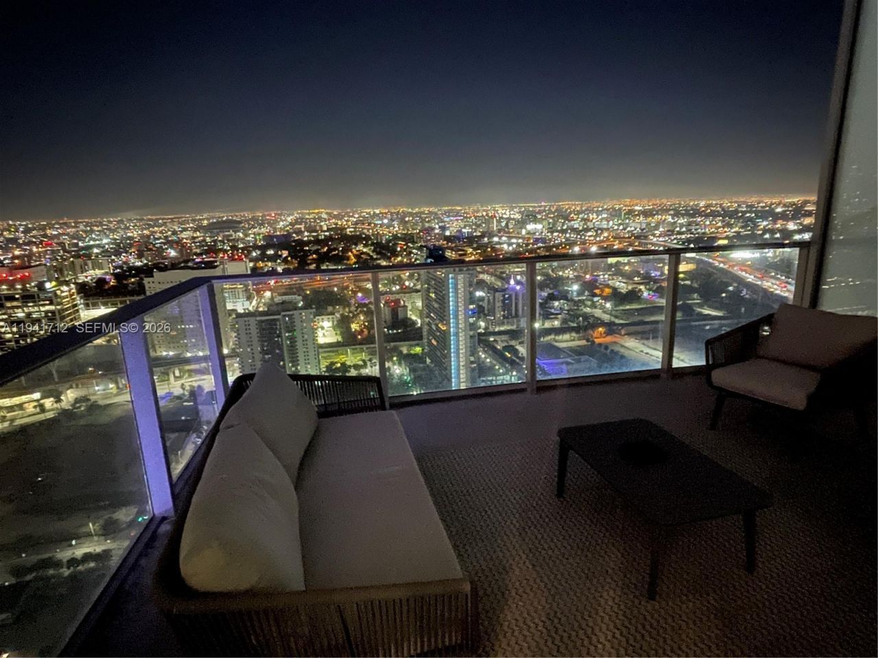 851 NE 1st Ave, Unit 3606, Miami, FL 33132 Photo