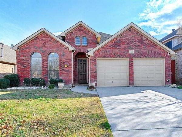 2619 Cove Drive, Grand Prairie, TX 75054
