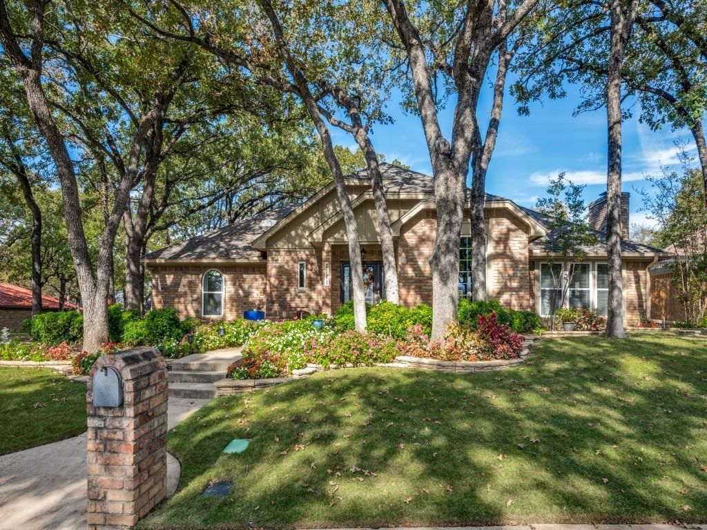 2111 Riverforest Court, Arlington, TX 76017 Main Photo
