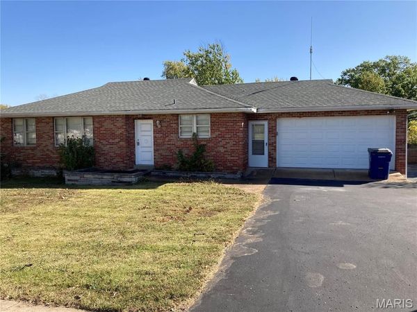 4460 TELEGRAPH Road, St Louis, MO 63129