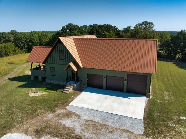 44 Spring Flood Road, Goodman, MO 64843