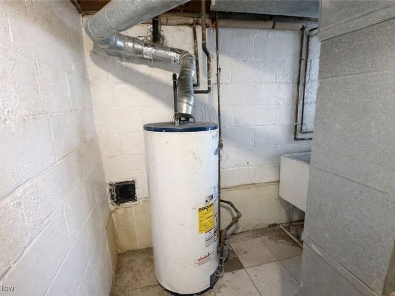 25161 Euclid Avenue, Euclid, OH 44117 Photo 17